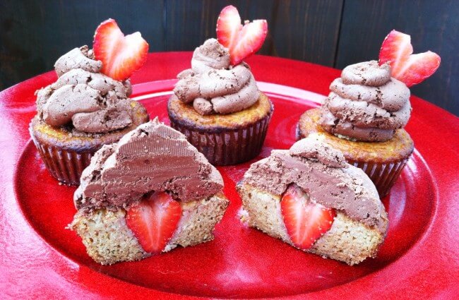 strawberrystuffedcupcakes