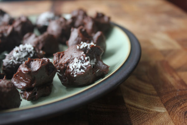 chocolate peppermint snack balls