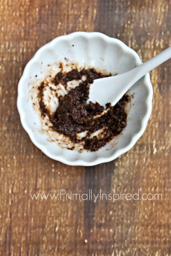 Homemade Coffee Scrub and Mask Recipe with Coconut Oil! Primally Inspired