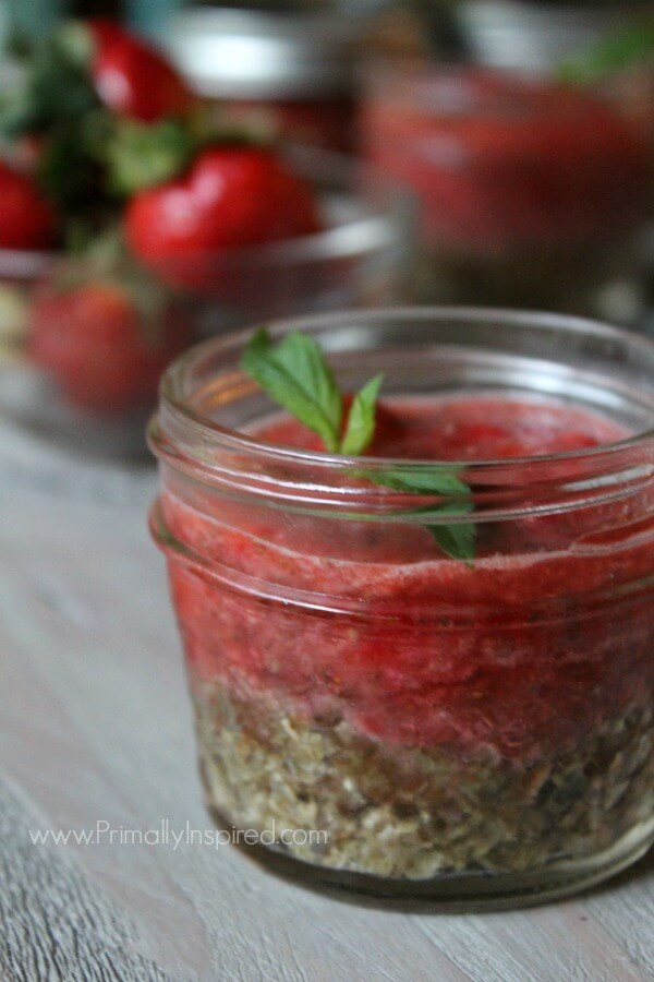 Mason Jar Fruit Pies - Easy, No Bake Recipe (Paleo, Vegan, Gluten Free, No Refined Sugar)  Primally Inspired