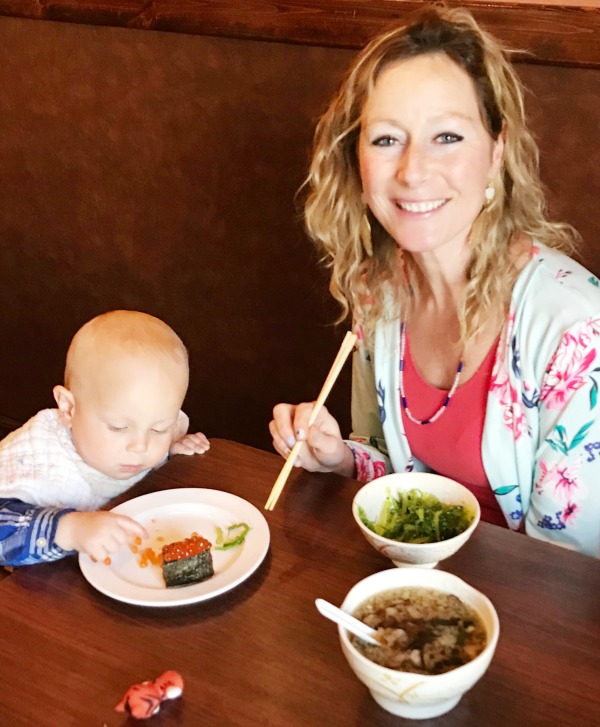 Baby Led Weaning and Going out to eat