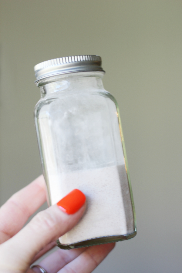 DIY Dry Shampoo