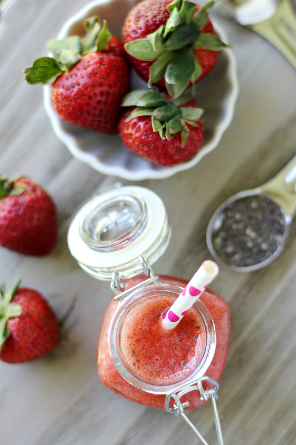Chia Seed Drink Recipe: Strawberry Lemonade Mamma Chia Copycat